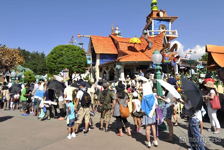 ディズニー新アトラクション、オープン初日に長蛇の列