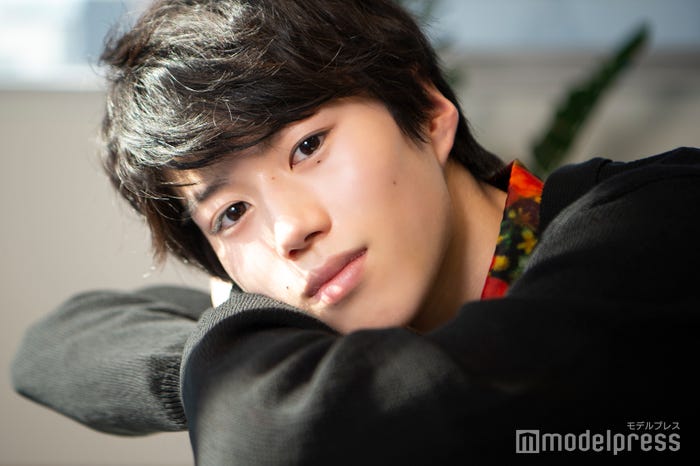 奥智哉(C)モデルプレス