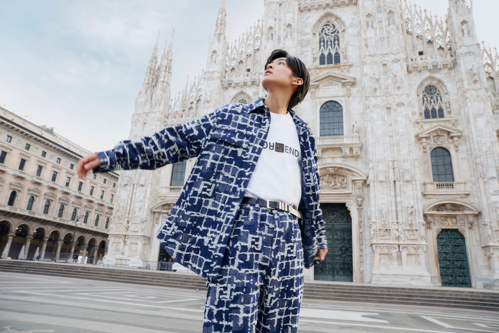 Snow Man目黒蓮「FENDI」ミラノ旅に密着動画公開 フロントローで