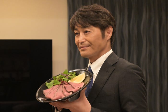 安田顕「奪い愛、真夏」第1話(C)テレビ朝日