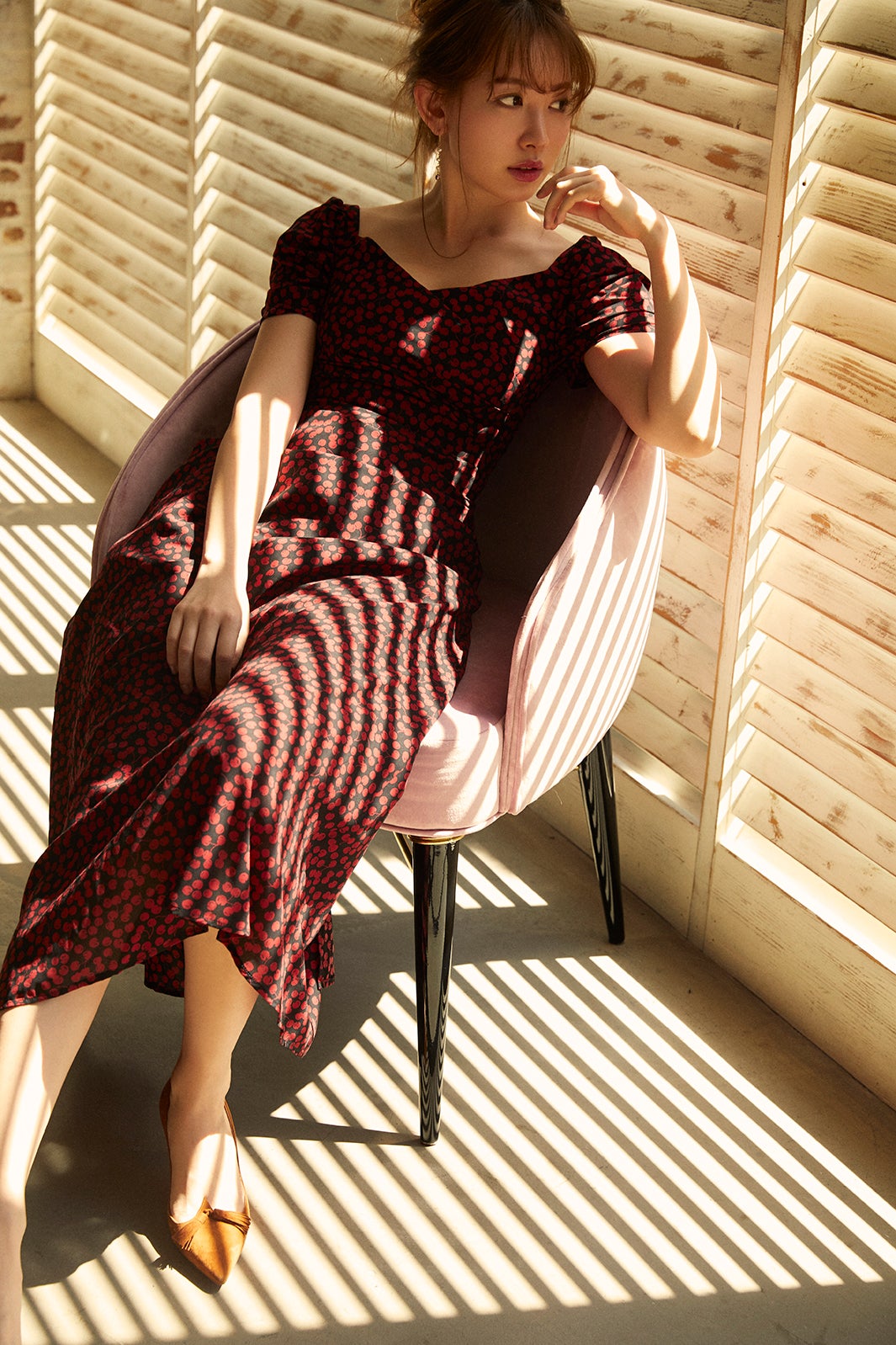 小嶋陽菜着用ショット（提供写真）