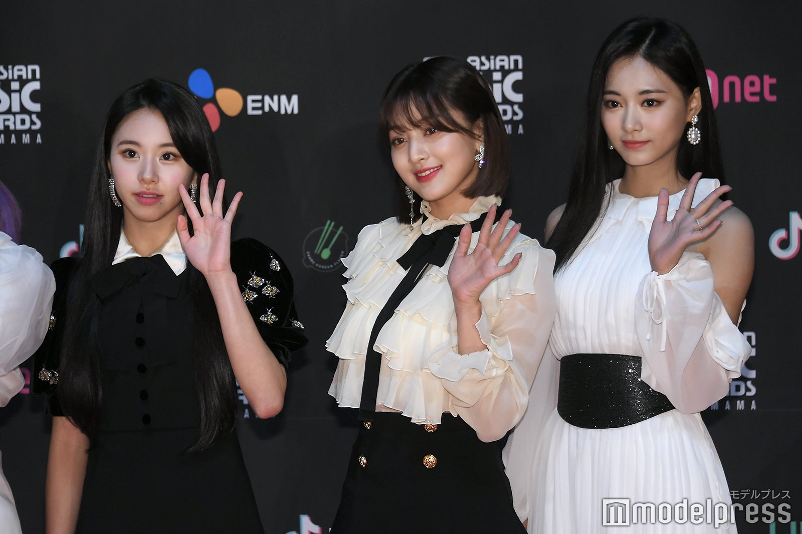 TWICE （C）モデルプレス