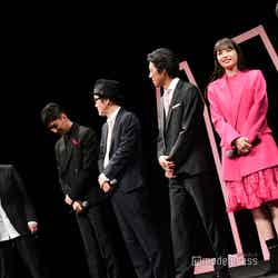 （左から）浜崎慎治監督、松田翔太、リリー・フランキー、堤真一、広瀬すず、吉沢亮 （C）モデルプレス