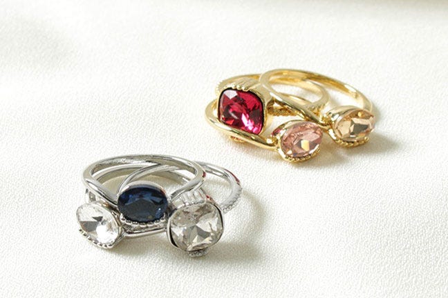 カラービジュー3連セットリング「salus」1,390円(税込)