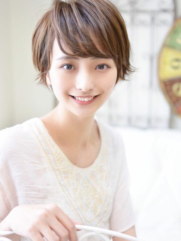 40代 ぽっちゃりさんに似合う ベリーショートでも小顔見せが叶う おすすめヘア モデルプレス 40代 ぽっちゃりさんに似合う ベリーショートでも小顔見せが叶う おすすめヘア モデルプレス