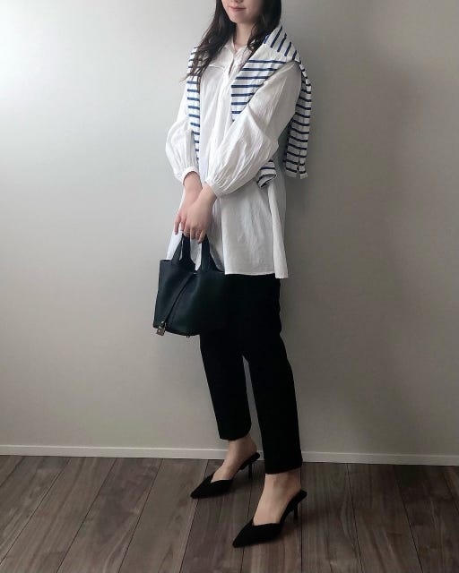 白シャツ