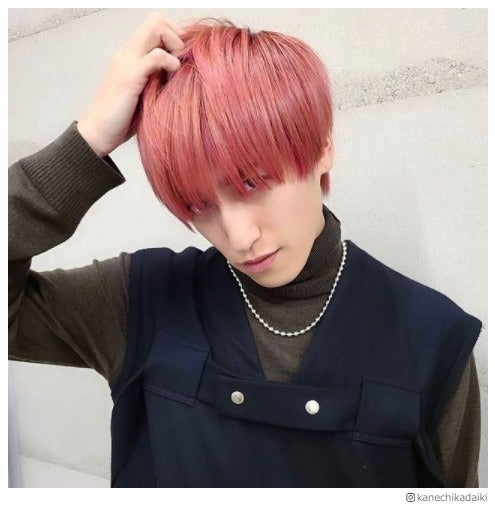 EXIT兼近大樹、桜ピンクの新ヘア披露 “ノーセット”でファン悩殺