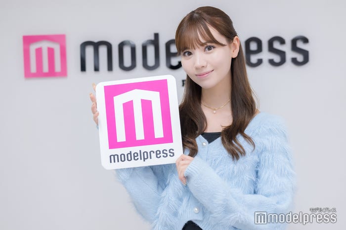 ホワイトヘッドニコラさん(C)モデルプレス