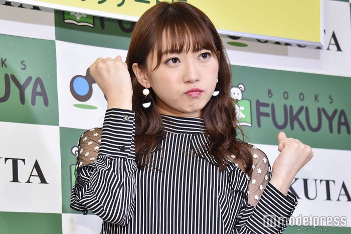 木崎ゆりあ(C)モデルプレス