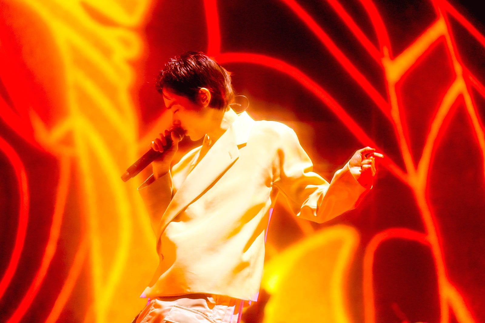 菅田将暉、松岡茉優主演「最高の教師」主題歌を担当 1話エンディングで初解禁＜ユアーズ＞