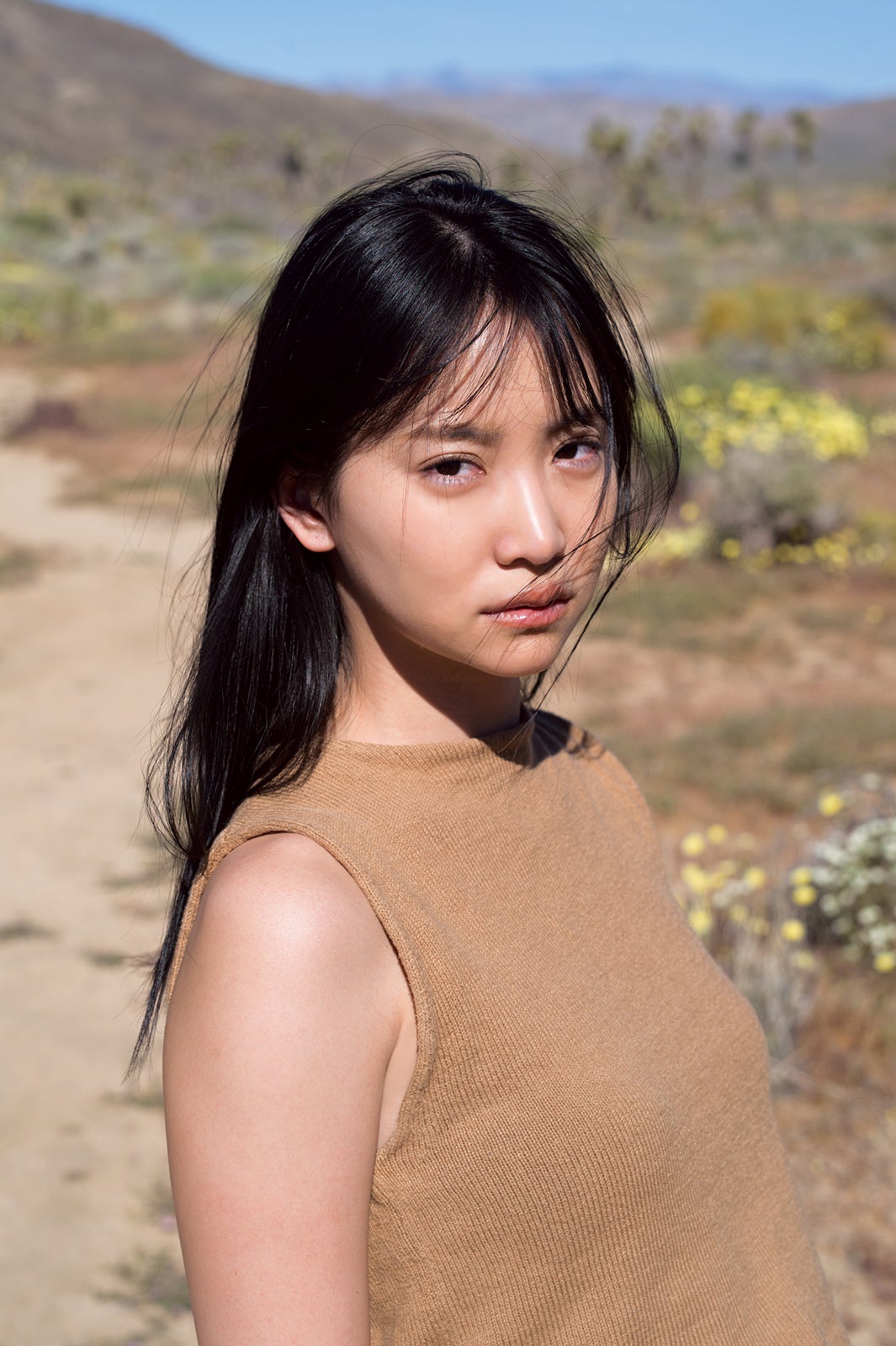 永尾まりや『JOSHUA』（撮影：佐藤裕之）幻冬社