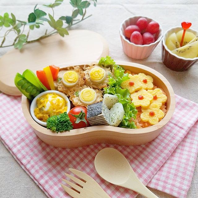 子供が笑顔になる可愛いオムライス弁当 簡単 人気なママが作りやすいメニュー モデルプレス 子供が笑顔になる可愛いオムライス弁当 簡単 人気なママが作りやすいメニュー モデルプレス
