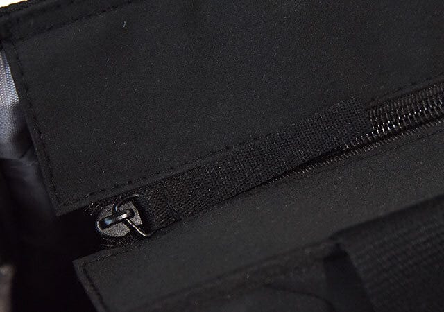 付録　ムック　宝島社　moz　モズ　軽量　キルティングバッグ　ブラック　ファスナー　開閉　防犯