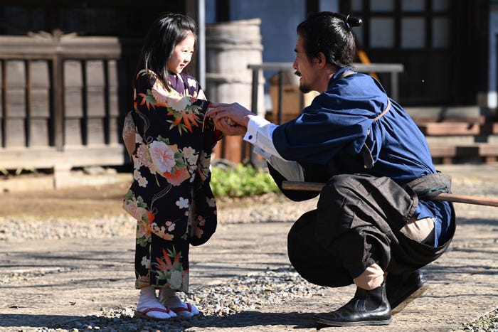 (右)伊藤英明 (C)テレビ朝日