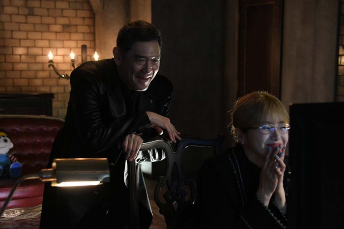 杉本哲太、内藤理沙(C)テレビ朝日