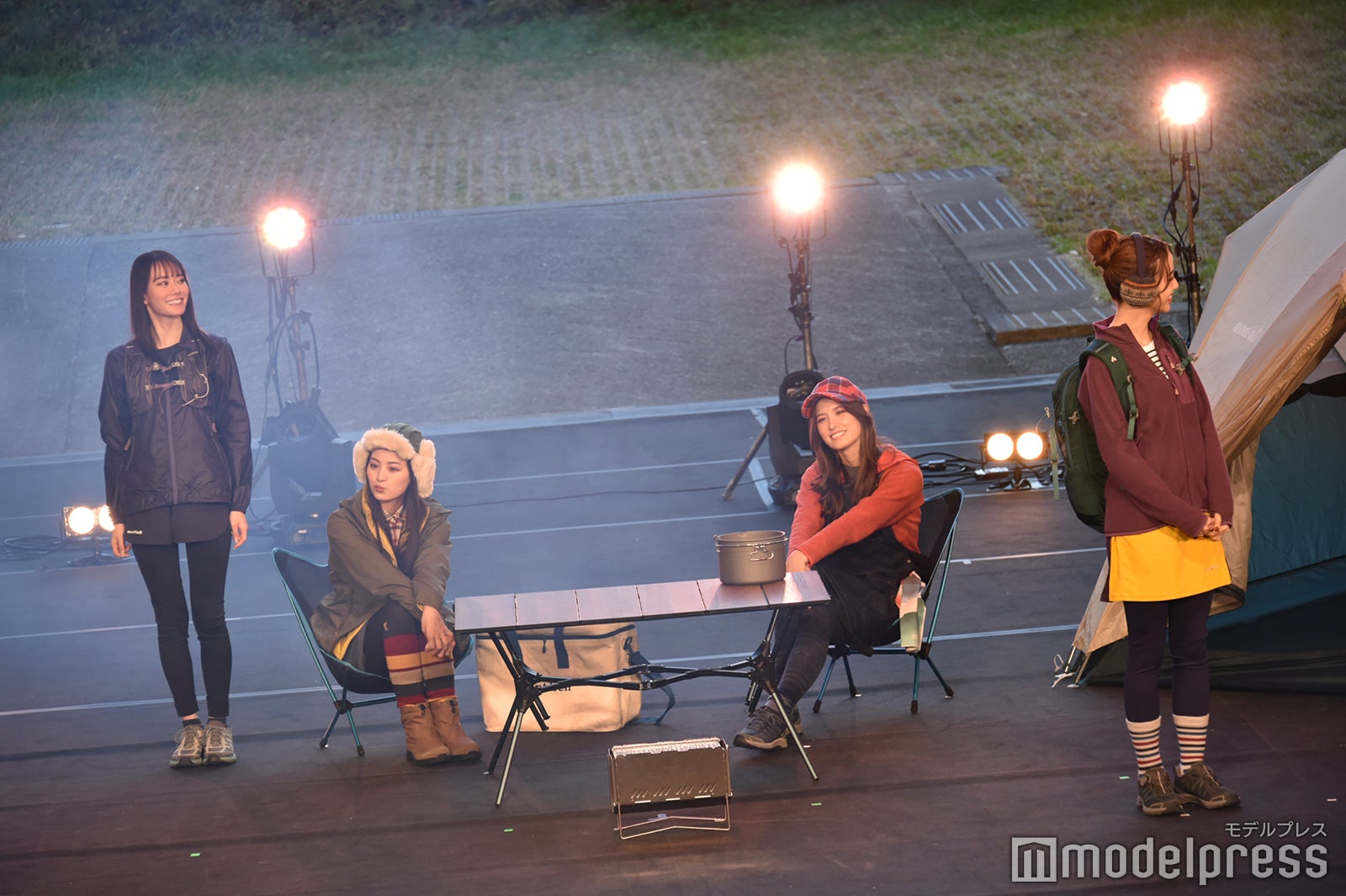 （C）モデルプレス