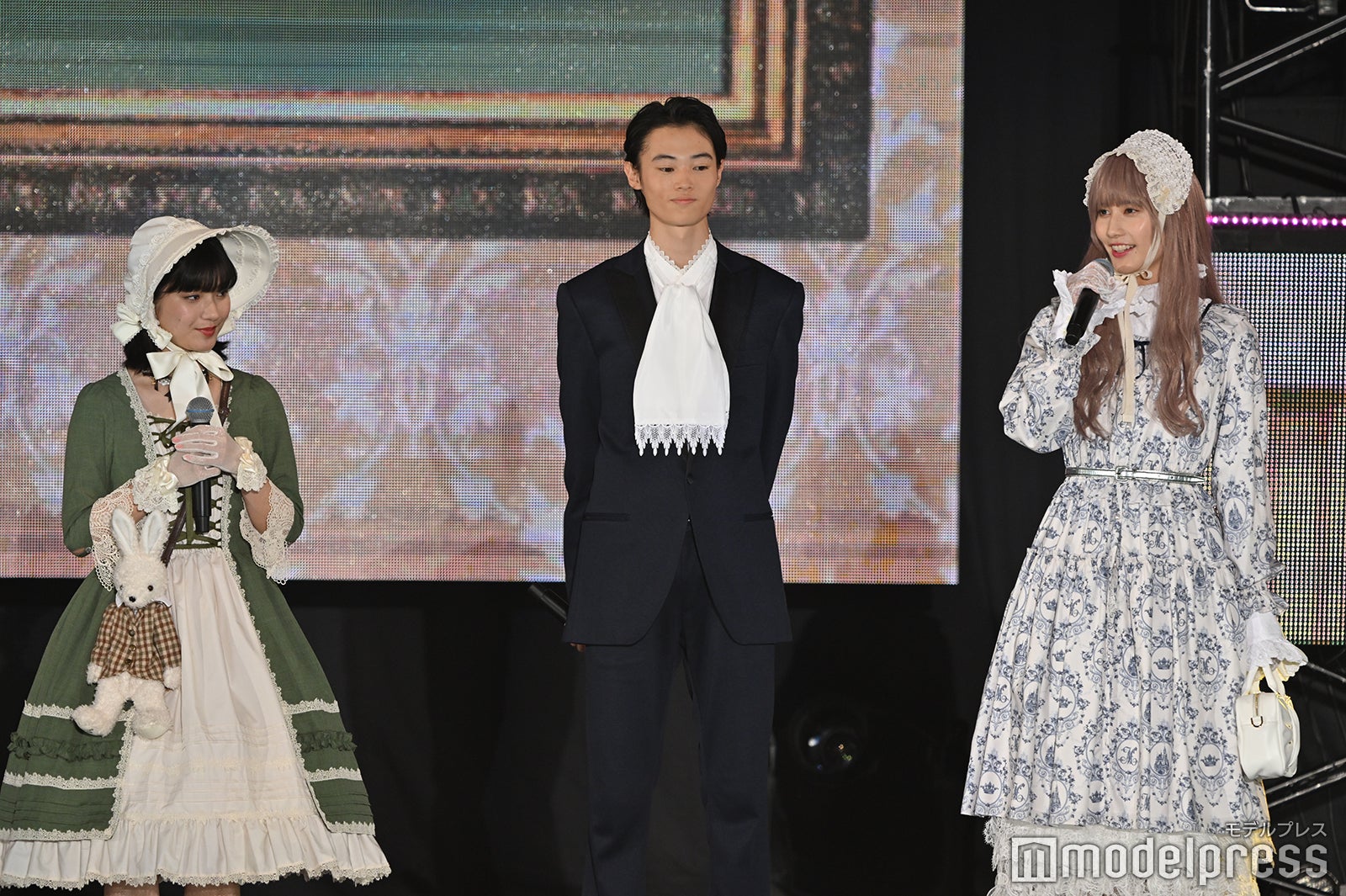 （C）モデルプレス