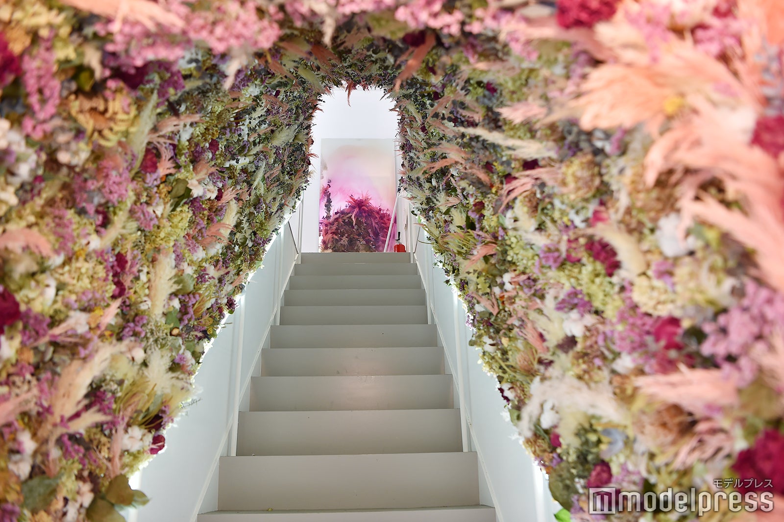 「u omotesando」内観 （C）モデルプレス