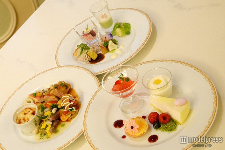 色々な料理を味わう