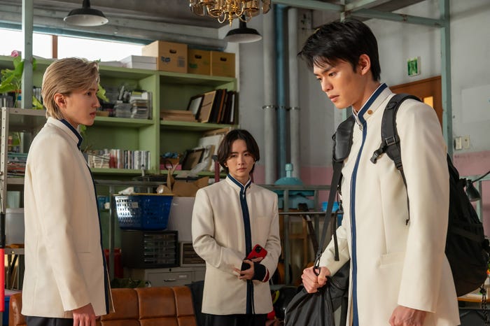 道枝駿佑、板垣李光人、日向亘(C)テレビ朝日