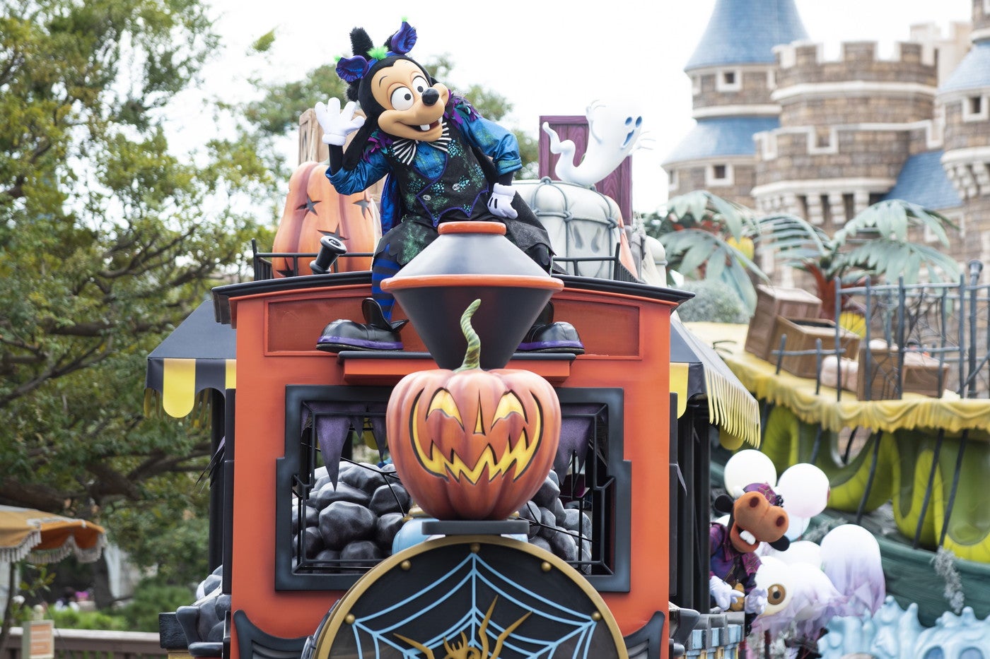 「スプーキー“Boo！”パレード」（C）Disney