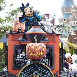 「スプーキー“Boo！”パレード」（C）Disney