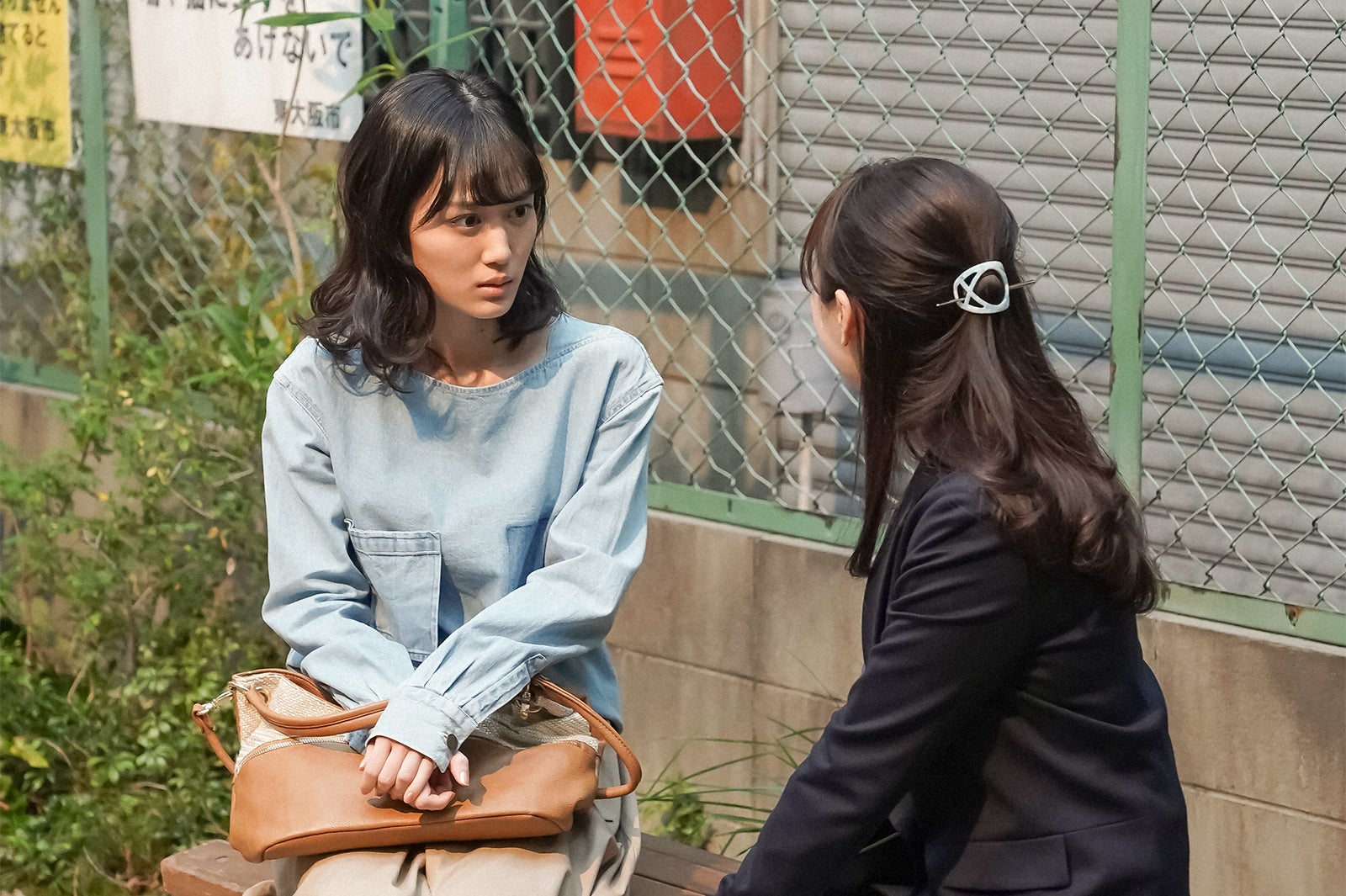 山下美月、福原遥／「舞いあがれ！」第90話（C）NHK