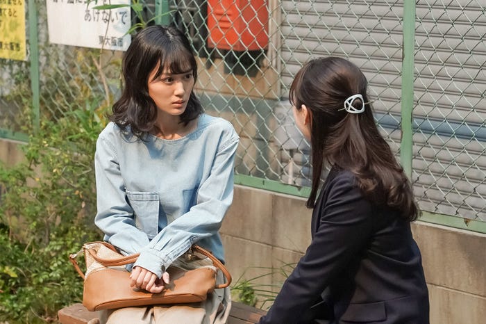 山下美月、福原遥/「舞いあがれ!」第90話(C)NHK