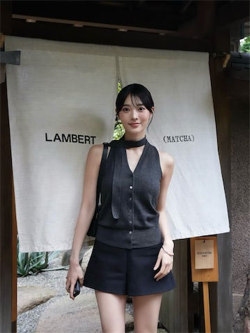 22歳美しすぎる茶人、ブラックコーデで"脚線美"披露「スタイル良くて可愛いですね！」