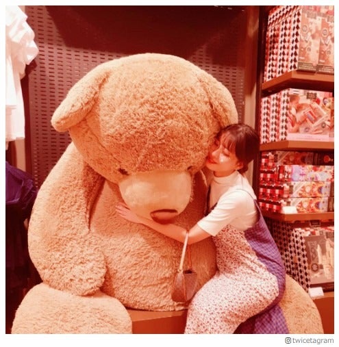 TWICE、グアムのオフショットが“悶絶級”「可愛いが溢れてる」と反響殺到