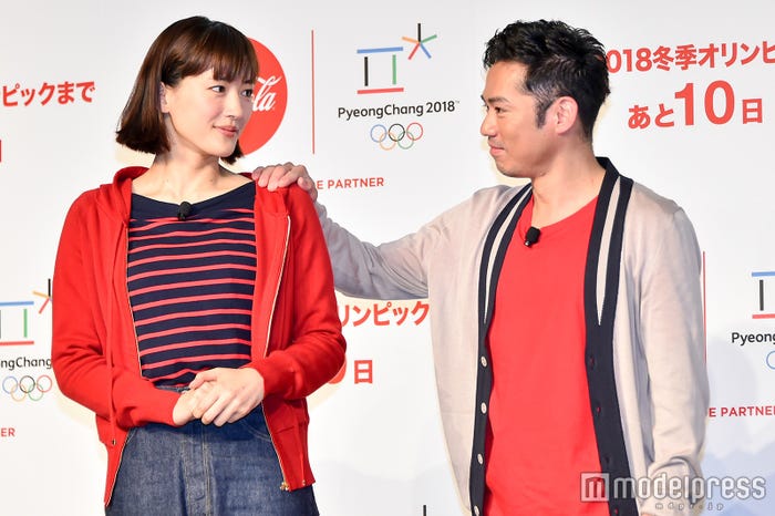 CMを再現し「綾瀬!」と呼び捨てする高橋大輔 (C)モデルプレス