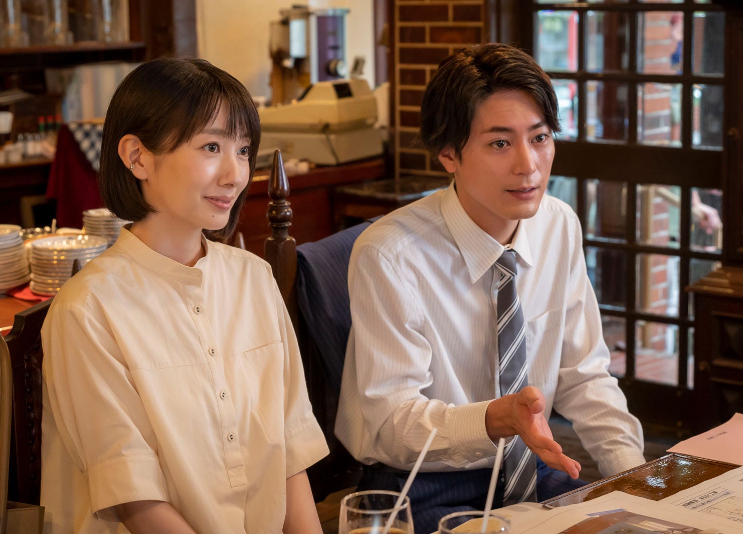 波瑠、間宮祥太朗／「魔法のリノベ」第3話より（C）カンテレ