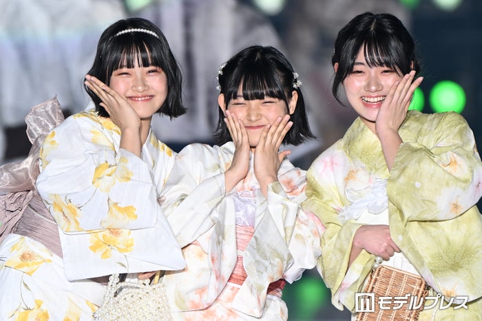“現役小学生”3姉妹YouTuberろこまこあこ、愛らしい浴衣姿に会場釘づけ【関西コレクション 2024 S／S】