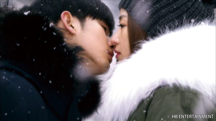 「星から来たあなた」(C) HB ENTERTAINMENT