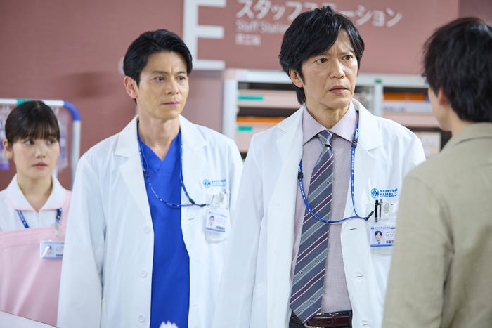 加藤千尋、吉沢悠、田辺誠一「放課後カルテ」最終話(C)日本テレビ