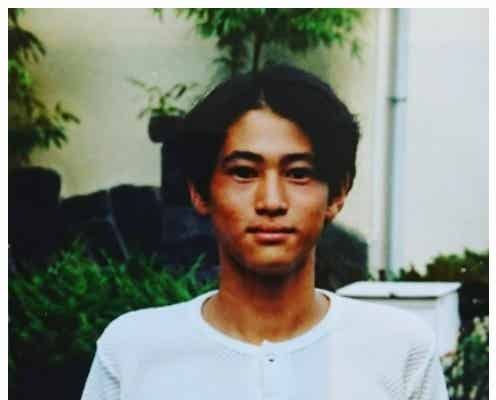 窪塚洋介、若い頃の写真が「息子さんに似てる」「超イケメン」と話題