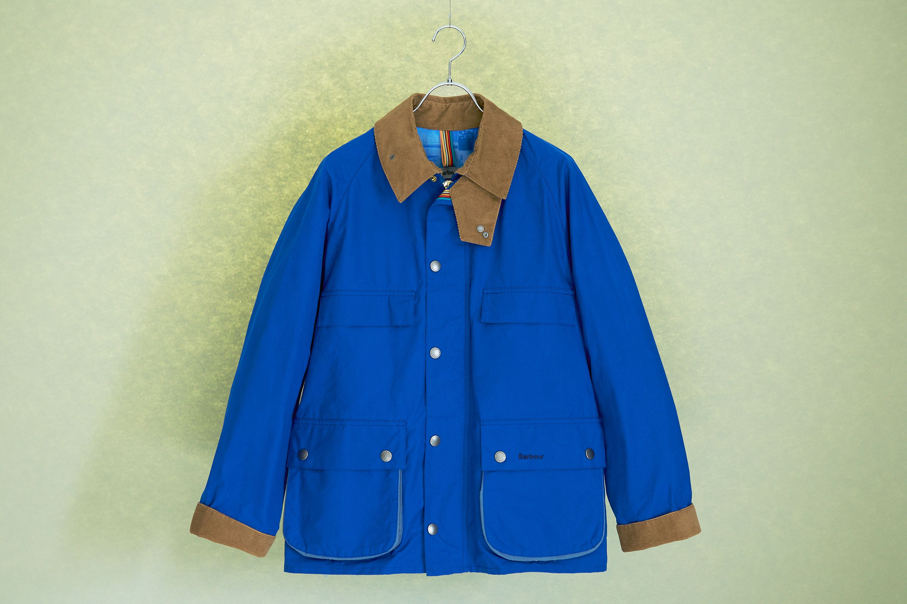 協業を軸に、新たな英国モダンを表現するポール・スミス──2026年の春、推したいのはこのアウター