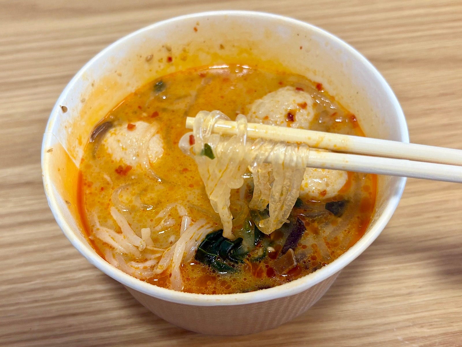 鶏団子はぜいたくに3つも！