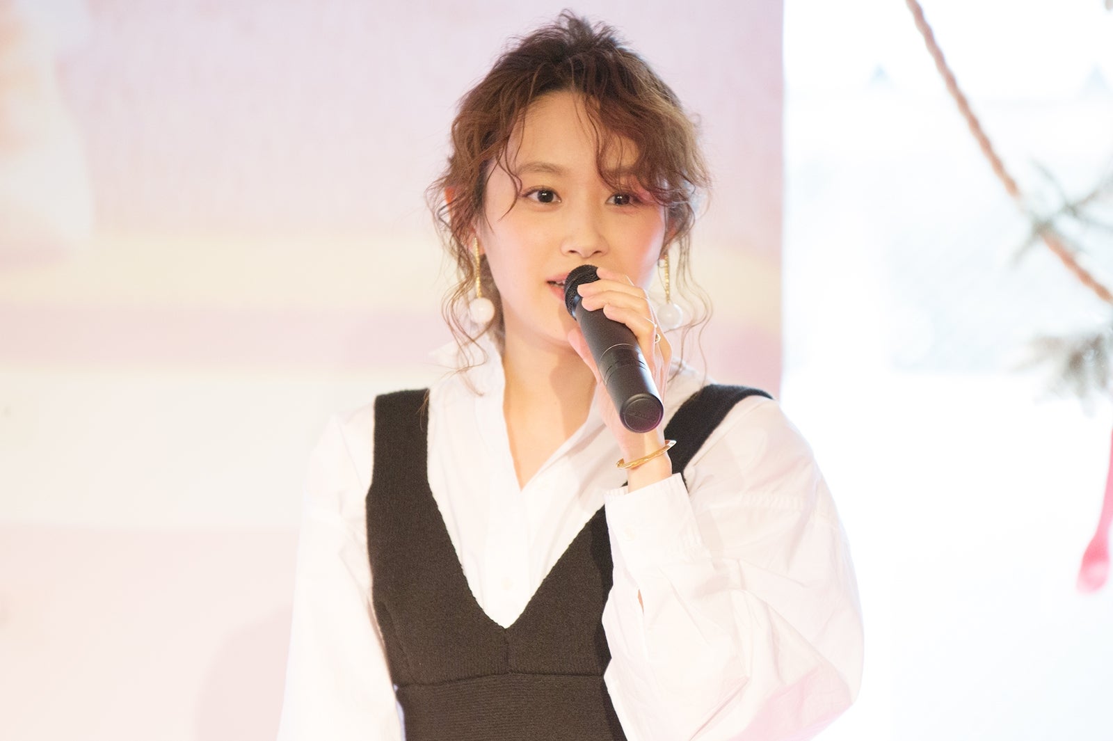 高橋愛（画像提供：タビオ）