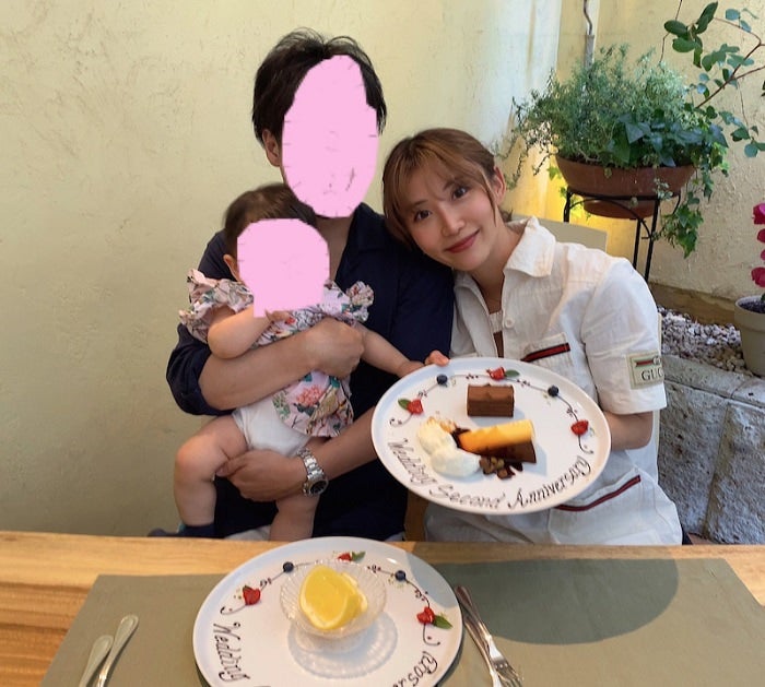 光上せあら 2年連続で妊娠中に迎えた結婚記念日 娘とお祝いできてよかった モデルプレス