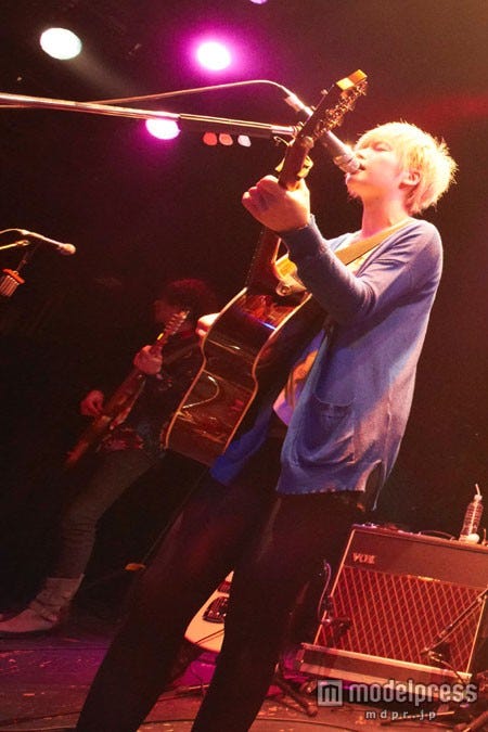 Yui 衝撃イメチェンで活動再開 本人コメント到着 モデルプレス Yui 衝撃イメチェンで活動再開 本人コメント到着 モデルプレス