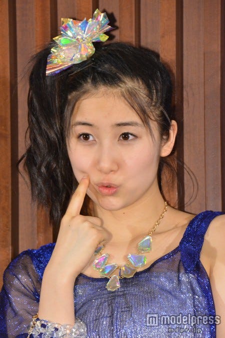 モー娘 ファン松岡茉優 卒業の佐藤優樹へ メンバーカラー でエール 想いが伝わる 泣ける と反響 モデルプレス モー娘 ファン松岡茉優 卒業の佐藤優樹へ メンバーカラー でエール 想いが伝わる 泣ける と反響 モデルプレス
