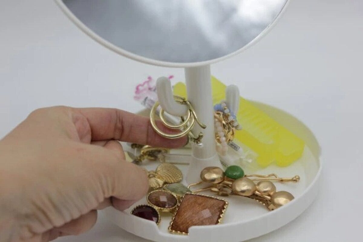 ダイソー スタンドミラー(くま) アクセサリー置き ダイソー スタンドミラー(くま) アクセサリー置き