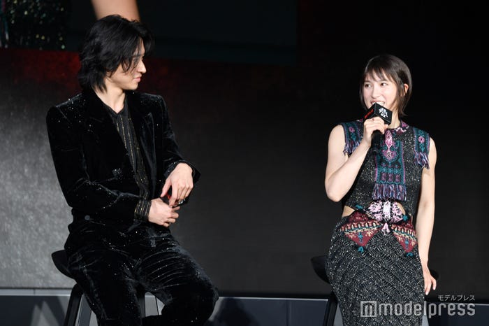 山崎賢人、土屋太鳳(C)モデルプレス