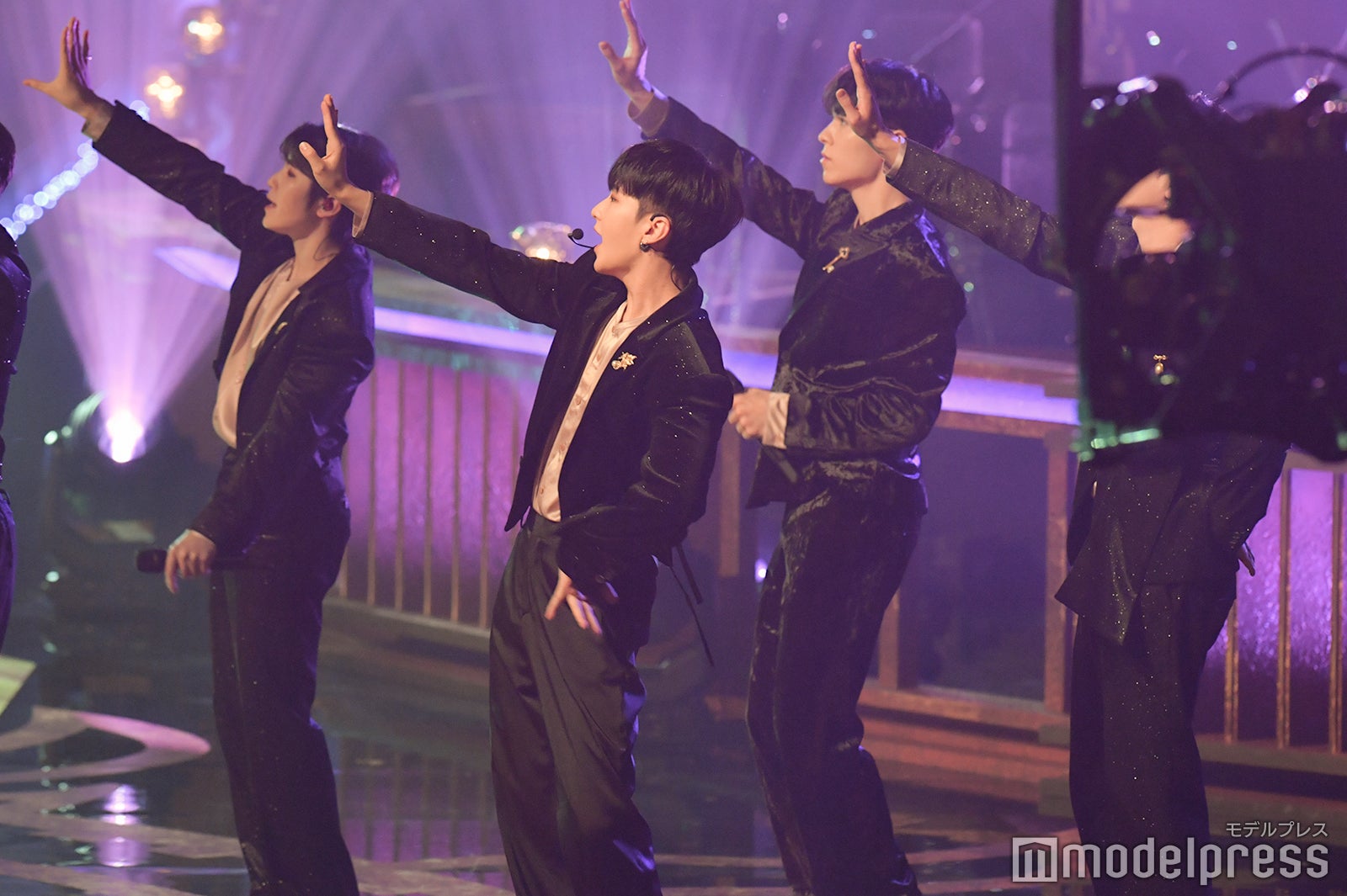 SEVENTEEN（C）モデルプレス