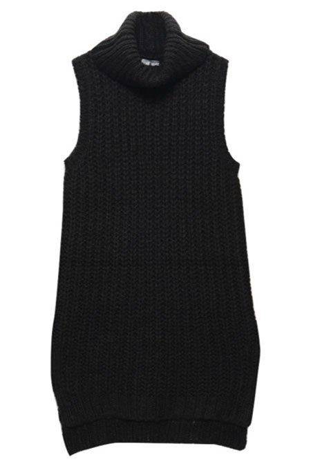 タートルネックノースリーブニットワンピース「Re:EDIT by GALSTAR」2,498円（税込）／画像提供：Re:EDIT by GALSTAR