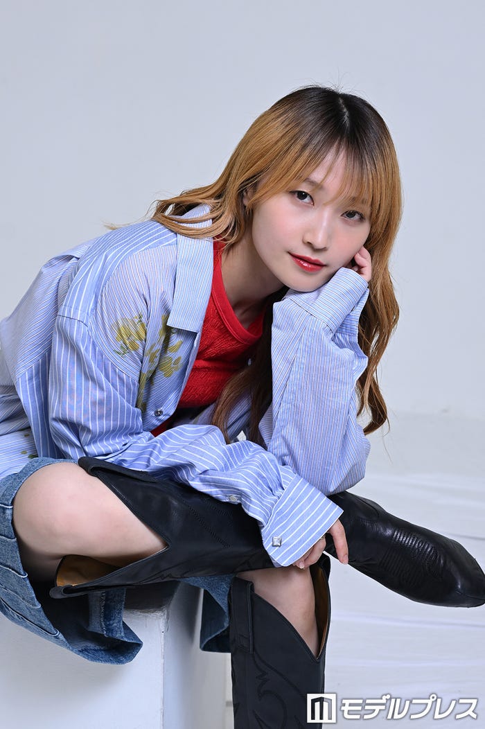 鞘師里保(C)モデルプレス
