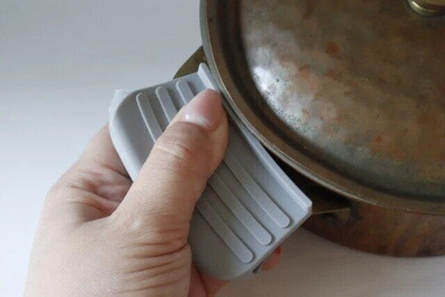 ダイソー　シリコーン鍋つかみ（シンプル）