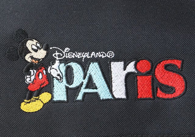 ムック本　ムック　付録　人気　おすすめ　オススメ　宝島社　宝島　レビュー　便利　優秀　当たり　最高　2023　ディズニーランド・パリ　ショルダーバッグ　ディズニー付録　バッグ　刺しゅう　刺繍　ロゴ　ミッキーマウス　ミッキー