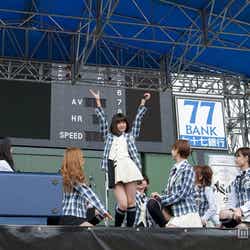 全9曲を熱唱したAKB48